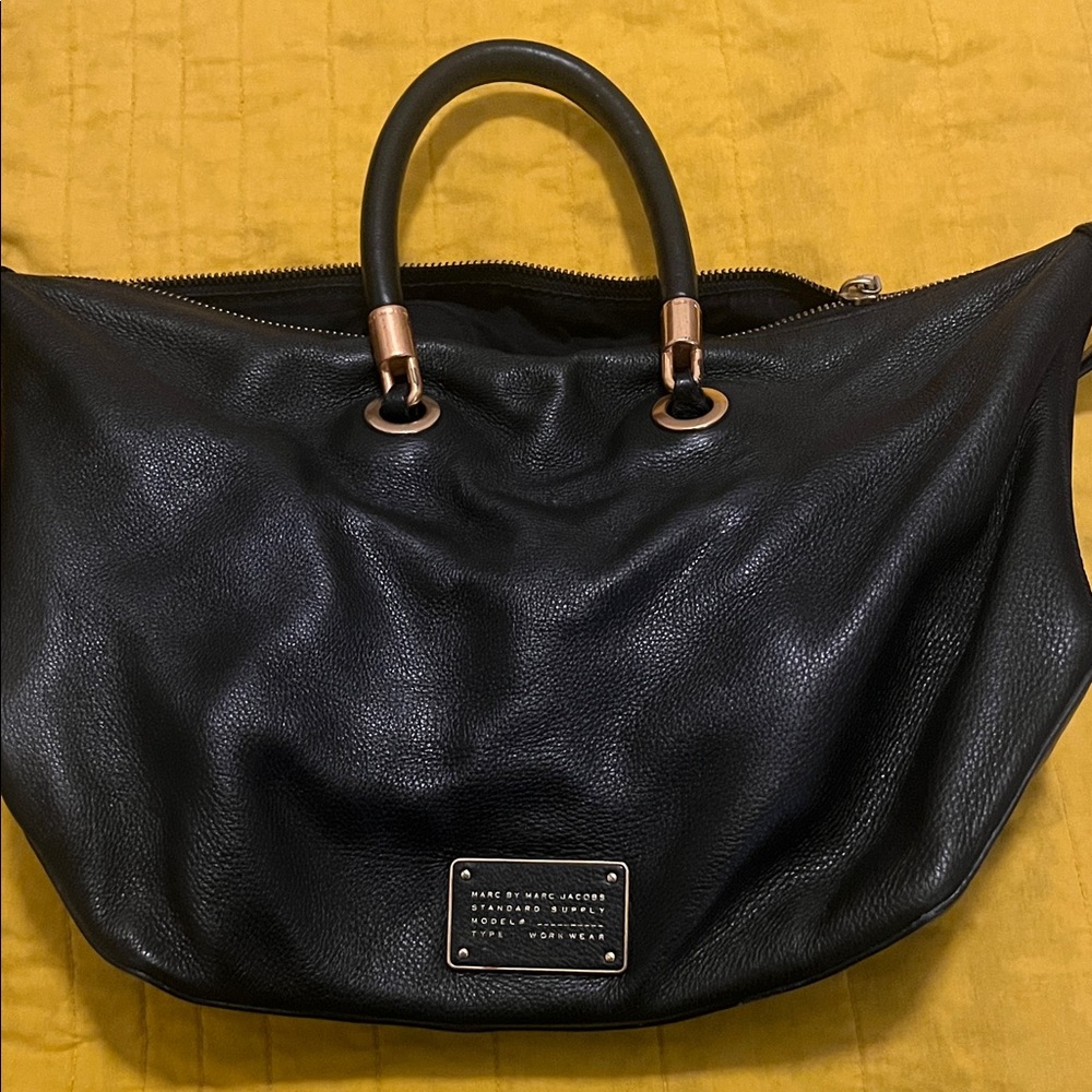Marc by Marc Jacobs Black Leather Shoulder Bag
